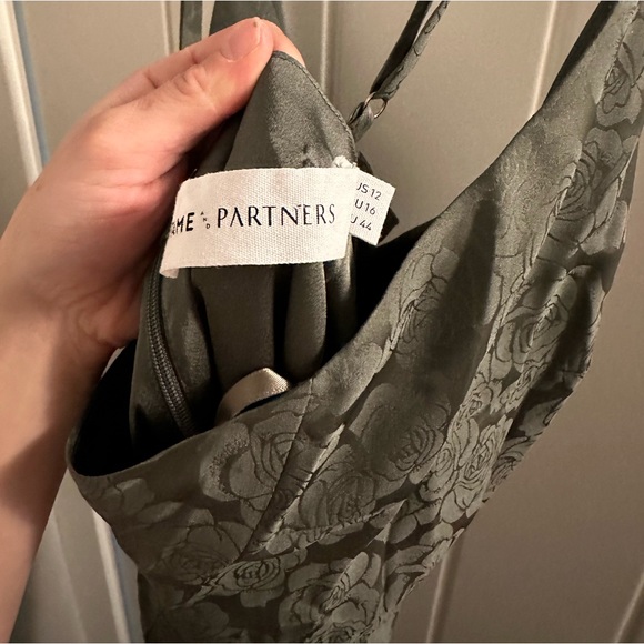 Fame and Partners green Women's Long Dress Size 12 - Picture 5 of 6